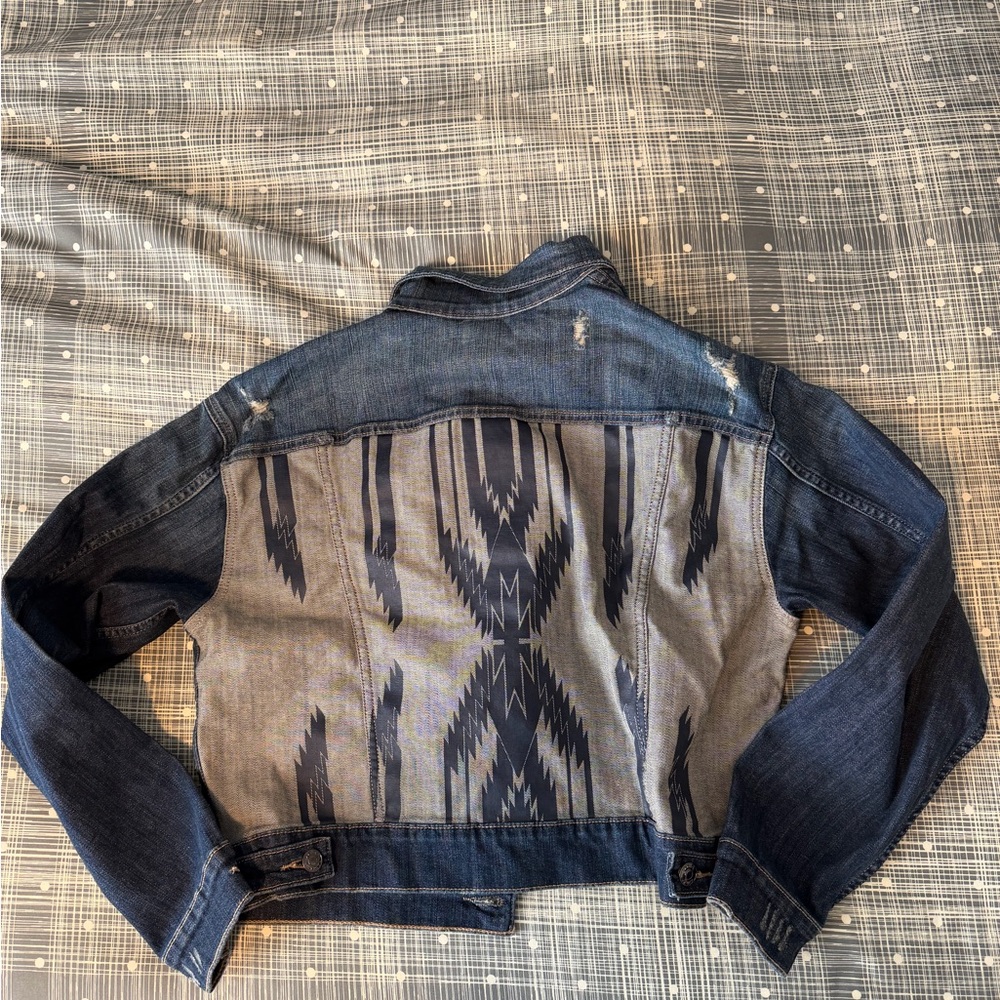 ARIAT WOMEN'S CHIMAYO AZTEC & BURBANK DENIM JACKET